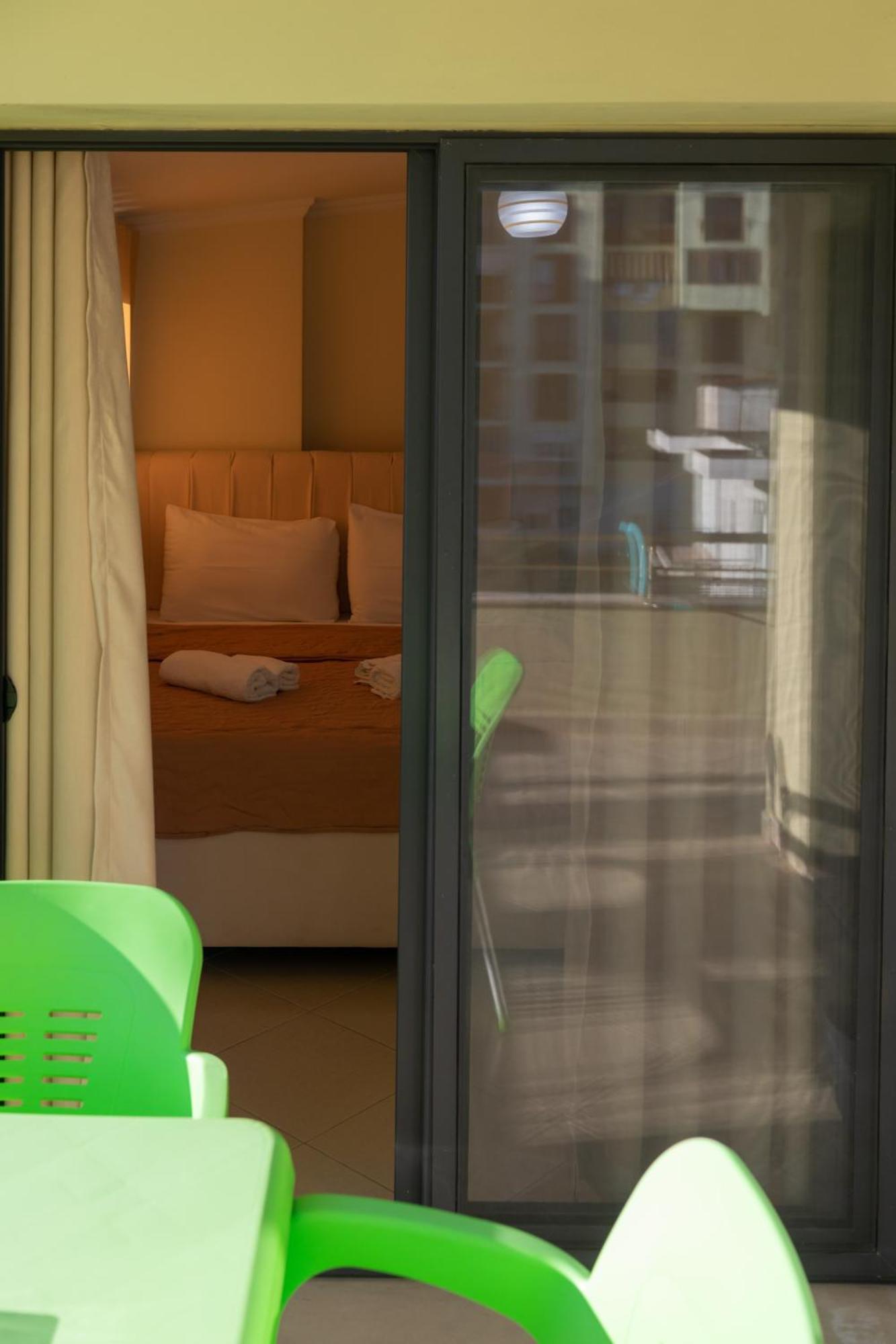 Vila Emi Apartment'S Durrës Eksteriør billede